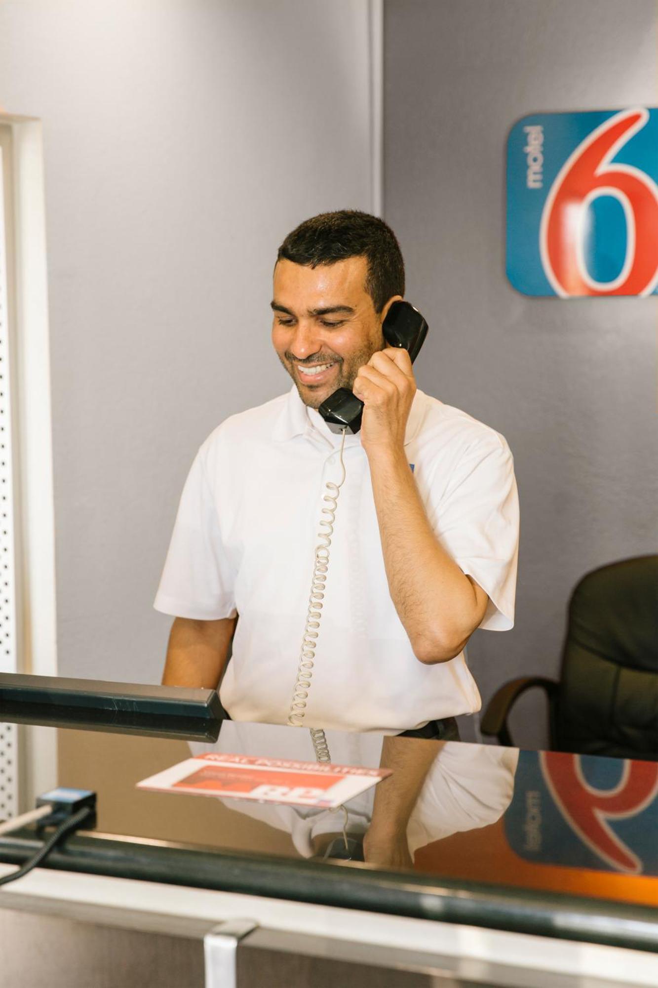 Motel 6 Wichita Ks South I35 Екстер'єр фото