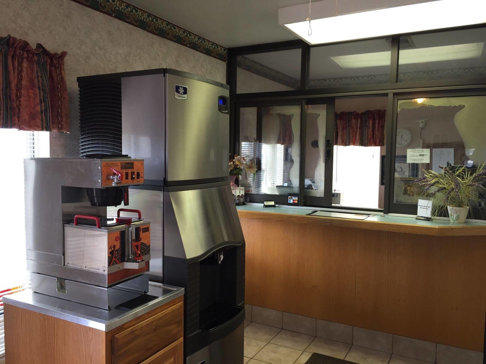 Motel 6 Wichita Ks South I35 Екстер'єр фото