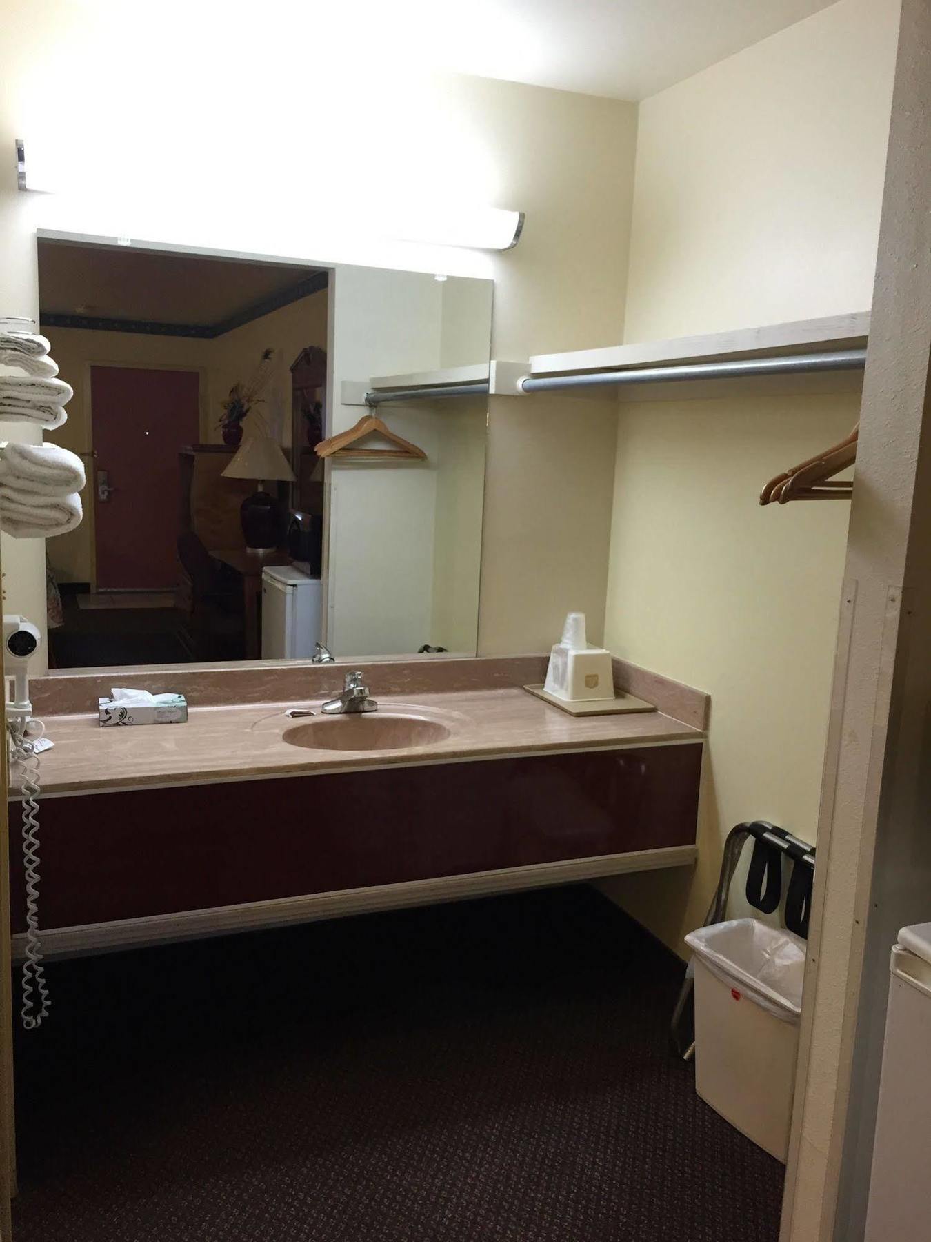 Motel 6 Wichita Ks South I35 Екстер'єр фото